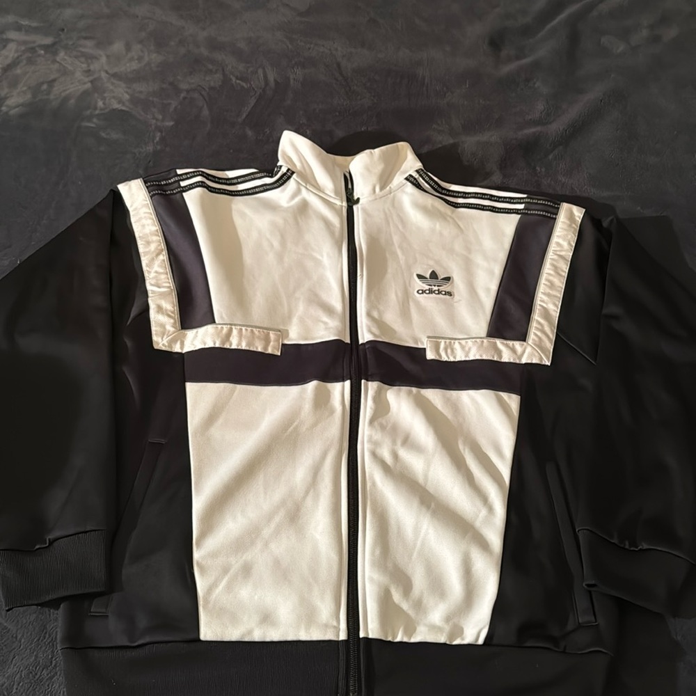 Adidas men’s track top size medium black and white